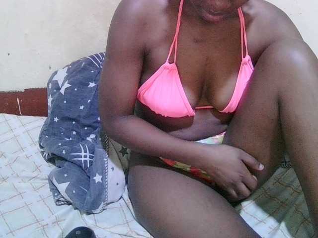 Live sex webcam photo for viva-sweet #291678219