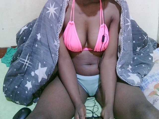 Live sex webcam photo for viva-sweet #291683871
