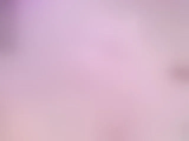 Live sex webcam photo for vivi-luv1 #293528340