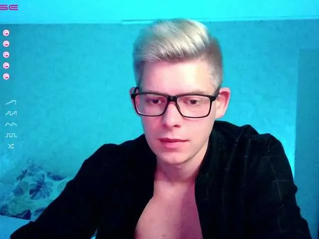 Live sex webcam photo for vladcat23 #274443957