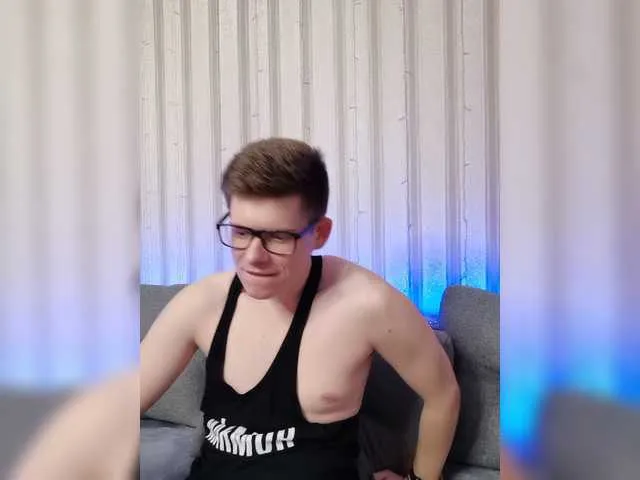 Live sex webcam photo for vladcat23 #276363164