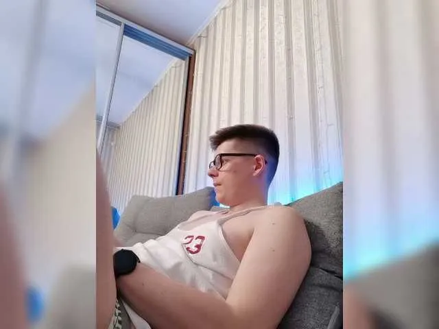 Live sex webcam photo for vladcat23 #276447897