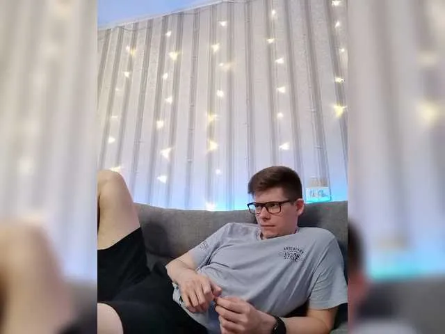 Live sex webcam photo for vladcat23 #276558302