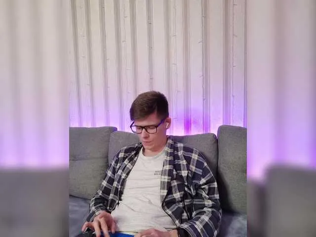 Live sex webcam photo for vladcat23 #276573236