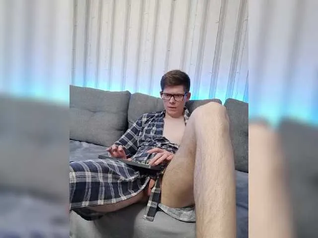 Live sex webcam photo for vladcat23 #277100106