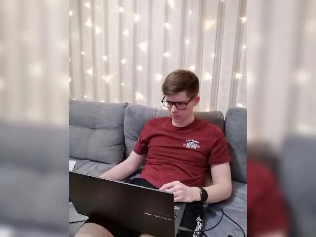 Live sex webcam photo for vladcat23 #277632765