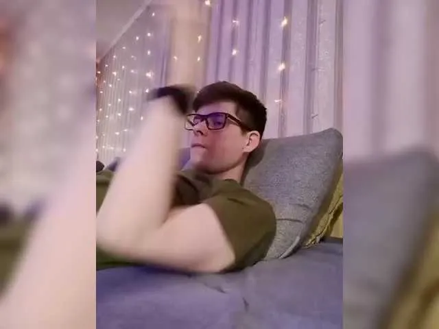 Live sex webcam photo for vladcat23 #290387765