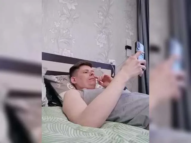 Live sex webcam photo for vladcat23 #290414327