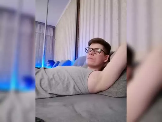 Live sex webcam photo for vladcat23 #290521628