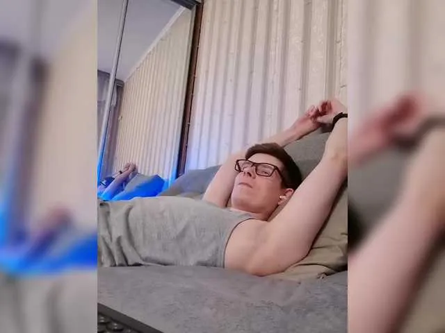 Live sex webcam photo for vladcat23 #290615485