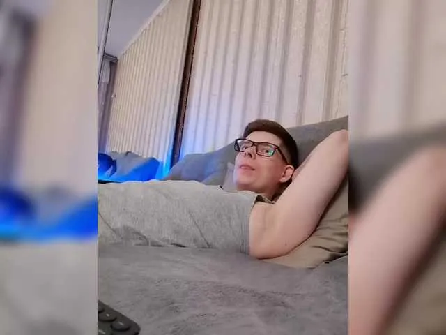 Live sex webcam photo for vladcat23 #290636903