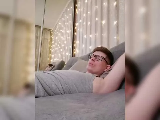 Live sex webcam photo for vladcat23 #290663048
