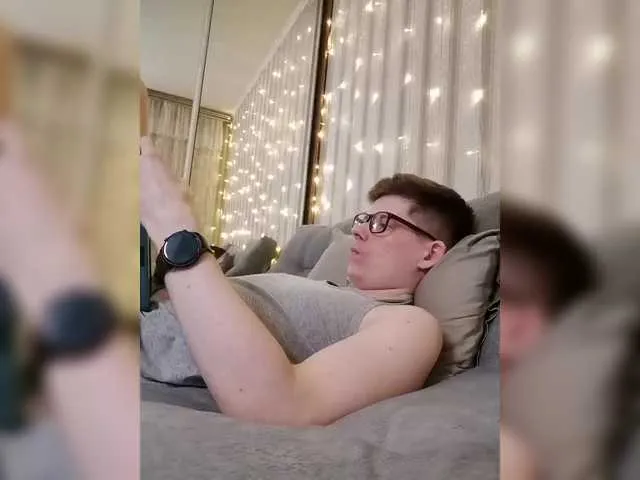 Live sex webcam photo for vladcat23 #290685295