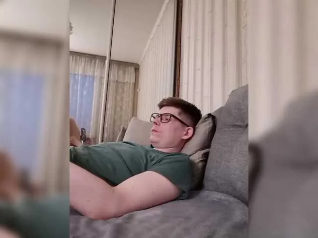 Live sex webcam photo for vladcat23 #290855256