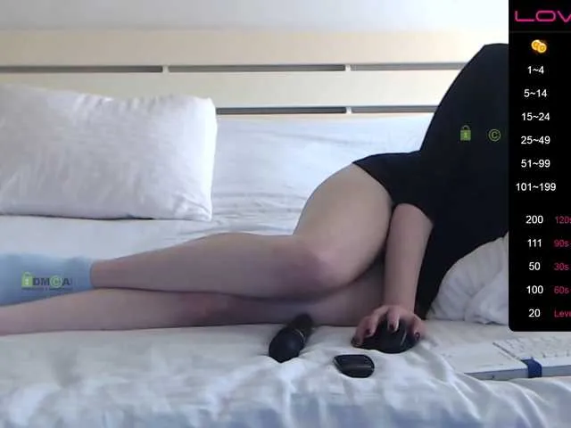 Live sex webcam photo for volturi66- #272685038