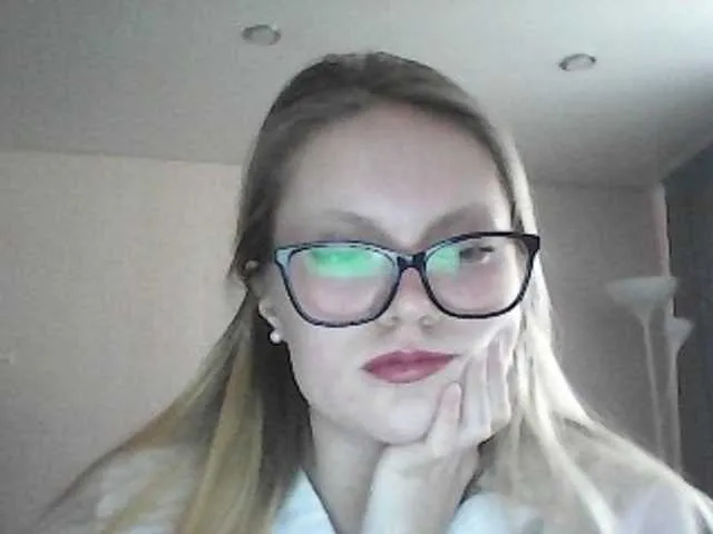 Live sex webcam photo for vpolyarnaya #272673849