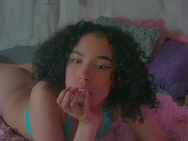 Live sex webcam photo for vvalyys #276207922