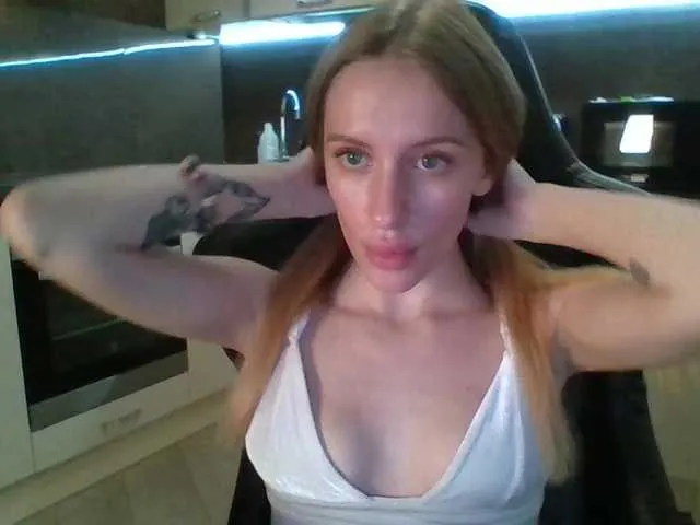 Live sex webcam photo for weaksii #292245177
