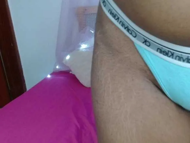 Live sex webcam photo for wendy-heinz #273643812