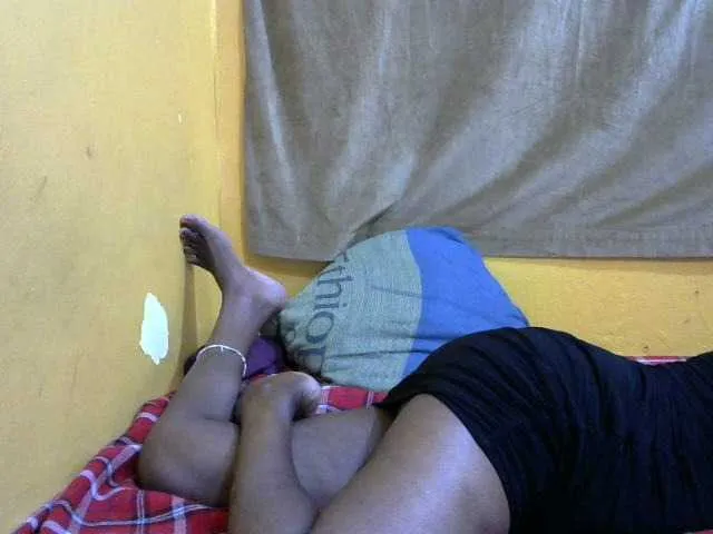 Live sex webcam photo for wet-doll1 #278081497