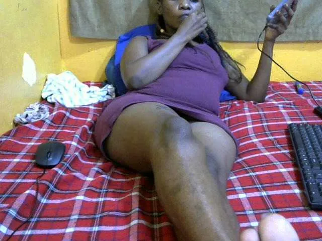 Live sex webcam photo for wet-doll1 #278145072