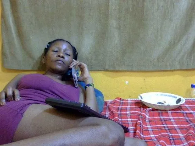 Live sex webcam photo for wet-doll1 #280490383