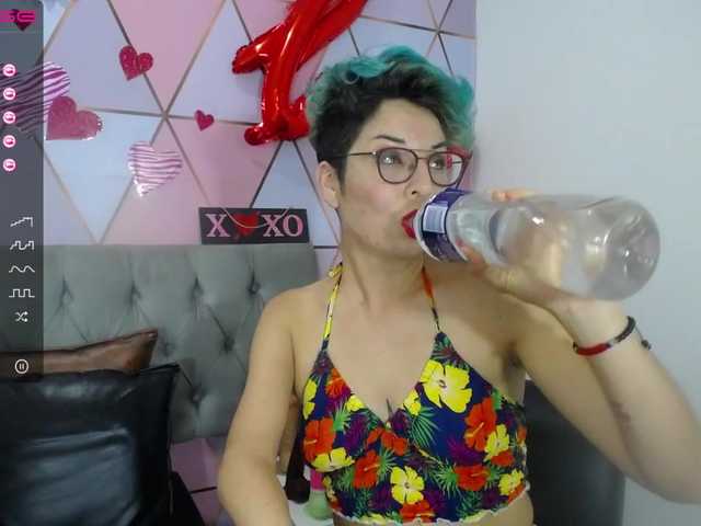 Live sex webcam photo for wetFrida #272628803