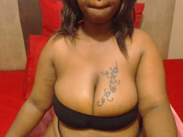Live sex webcam photo for wetcreamy21 #272420009