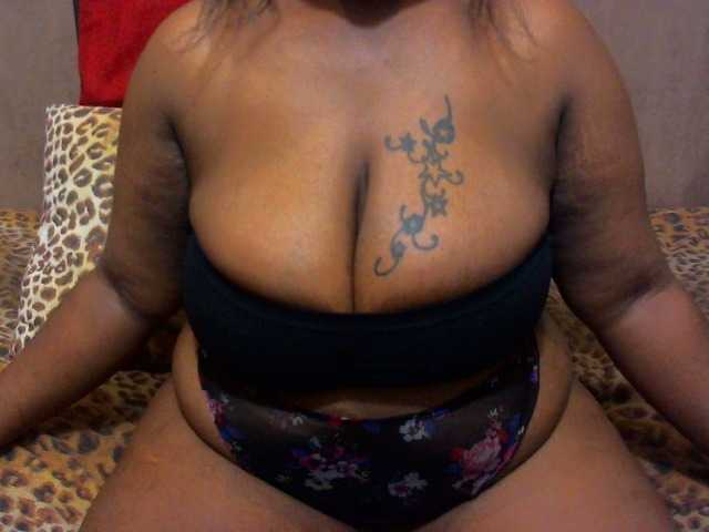 Live sex webcam photo for wetcreamy21 #273076887