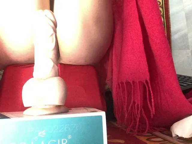 Live sex webcam photo for wettt12910 #272263373