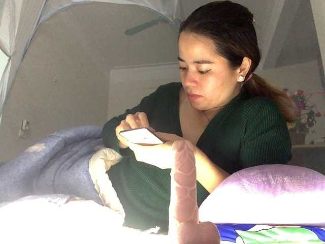 Live sex webcam photo for wettt12910 #272383582