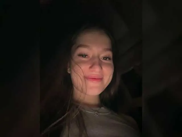 Live sex webcam photo for whiteTEAa #290233193