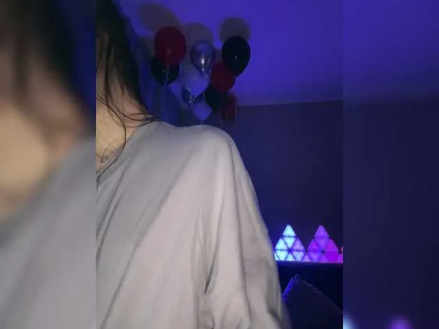 Live sex webcam photo for whiteTEAa #290639175