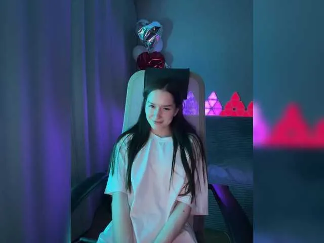 Live sex webcam photo for whiteTEAa #290686118