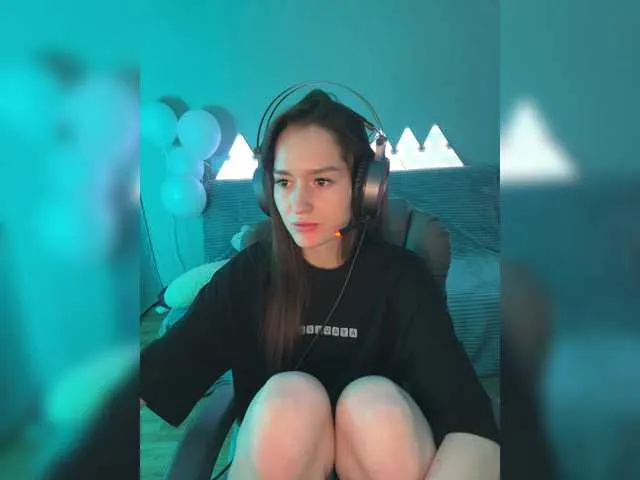 Live sex webcam photo for whiteTEAa #290923574