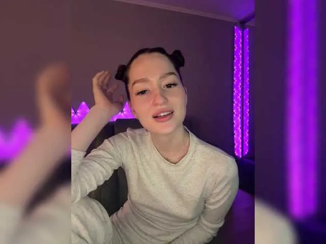 Live sex webcam photo for whiteTEAa #291194265