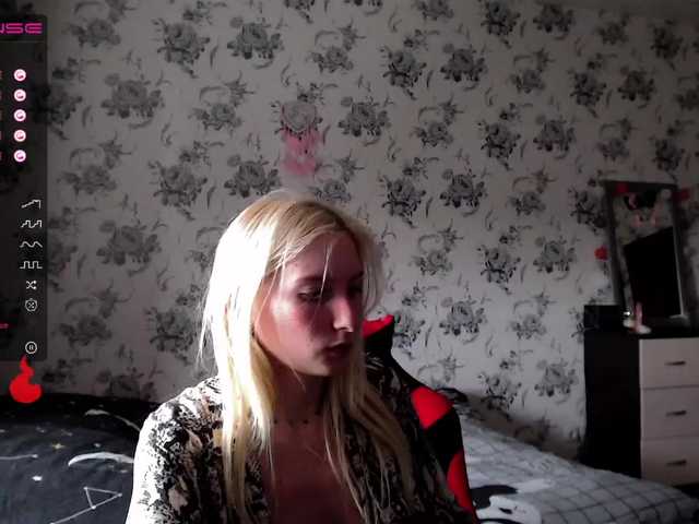 Live sex webcam photo for whiteprincess #274065980