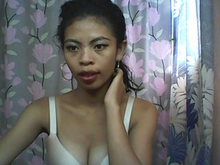 Live sex webcam photo for WhitepussyG #229771101