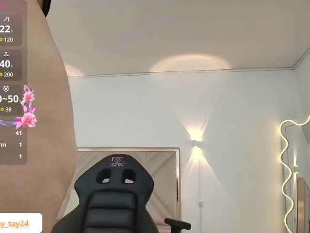 Live sex webcam photo for whitney-tay #290339100