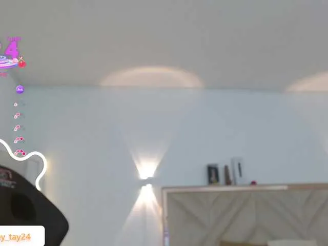 Live sex webcam photo for whitney-tay #290770446