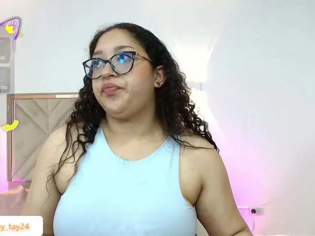 Live sex webcam photo for whitney-tay #290893957