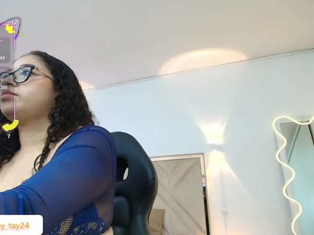 Live sex webcam photo for whitney-tay #290924286