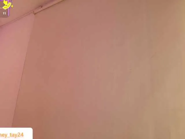 Live sex webcam photo for whitney-tay #291007647