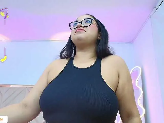 Live sex webcam photo for whitney-tay #291236828