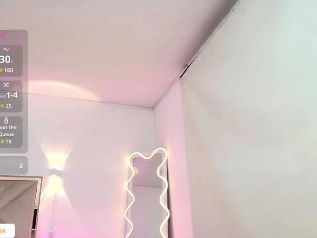 Live sex webcam photo for whitney-tay #291409626