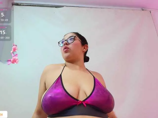 Live sex webcam photo for whitney-tay #291525894