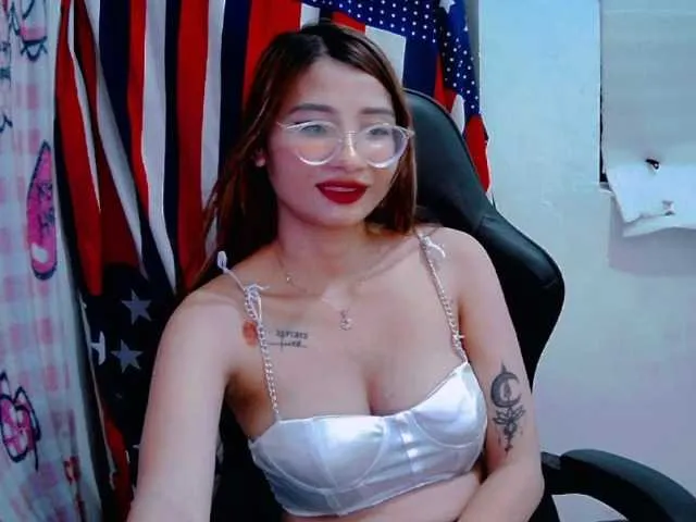 Live sex webcam photo for wildAlessia #274104454