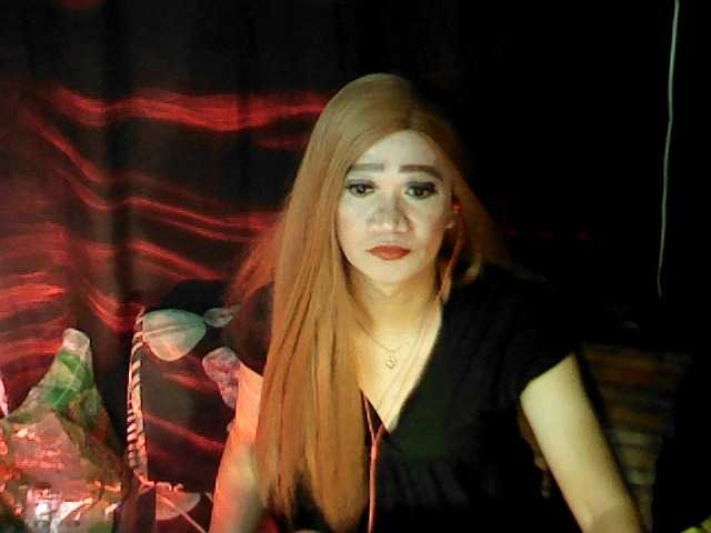 Live sex webcam photo for wildkimts #289903231