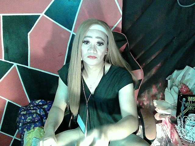 Live sex webcam photo for wildkimts #291570443