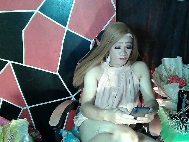 Live sex webcam photo for wildkimts #291583652